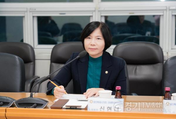 [크기변환]20251126 용인특례시의회 경제환경위원회, 2025년 경제환경분과 의정자문회의 개최(4).jpg