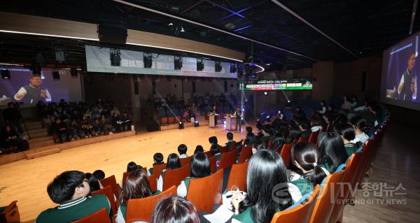 [크기변환]251130_“경기미래교육_기록으로_잇다__공감으로_함께하다”_경기도교육청_교육기자단_공감_콘서트_개최(사진)_(2).JPG