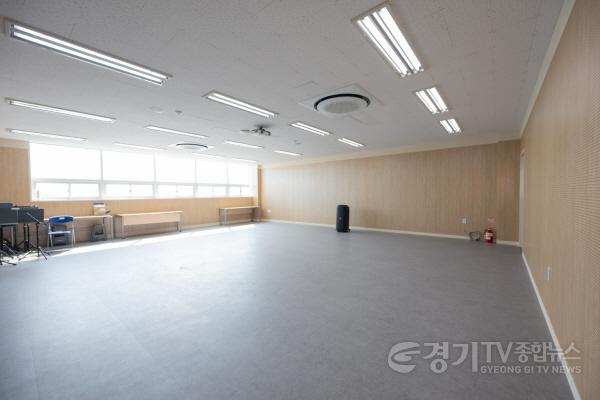 [크기변환][사진자료] 경기창작캠퍼스 생활문화센터 합주실.jpg