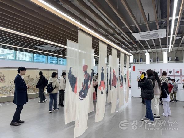 [크기변환]화성시 아트투어버스 성료 사진.jpg