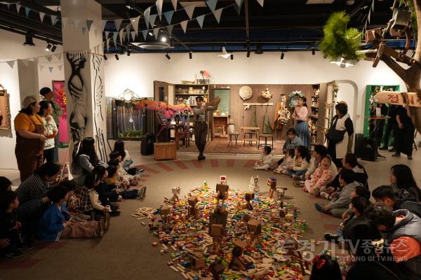 [크기변환][사진1] 용인문화재단, 2026년 만원 조아용 첫 번째 시리즈 제페토의 작업실  피노키오의 탄생 개최.JPG