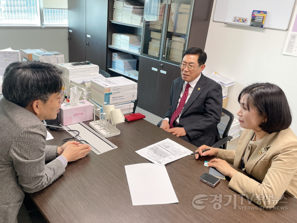 [크기변환]251205 박명수·황세주 의원, 동신산단 정상 추진 위한 논의 이어져.jpg