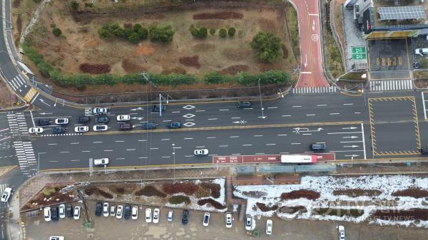 [크기변환]1-1. 용인특례시가 수지구 성복동에 조성한 미세먼지 차단숲.JPG