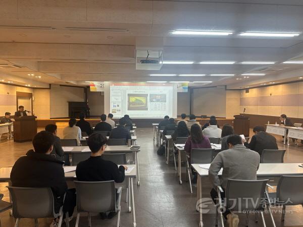 [크기변환]3. 이천시 2025년 하반기 건축 민원 담당자 업무연찬 교육 개최1.jpg