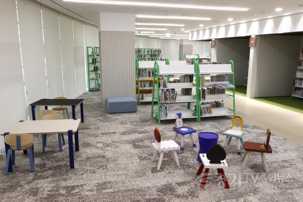 [크기변환]2층 세계친구 책마을2.jpg