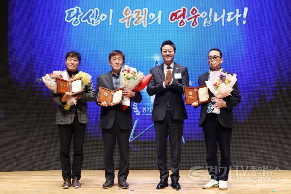 [크기변환]251216 김진경 의장, 2025 경기도체육상 시상식 참석...도내 체육인들 격려 (2).jpg