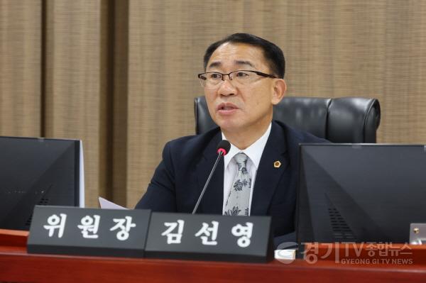 [크기변환]251218 김선영 의원, 2025년 경제노동위원회 행정사무감사 우수위원 수상.JPG.jpg