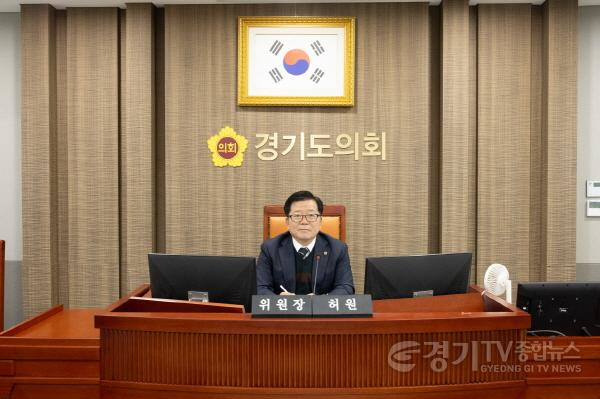 [크기변환]251223 건설교통위원회, 올해 마지막 상임위 “행감 및 예산심의 도정 반영” 당부  (2).JPG.jpg