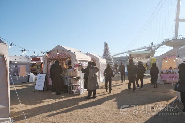 [크기변환](요청)여주세종문화관광재단_25년 크리스마스 마켓 운영(2).JPG