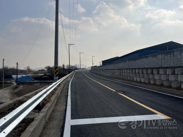 [크기변환]8. 용인특례시 처인구 백암면 백봉리에 개통된 농어촌도로 '봉리선 리도206호 1구간'.jpeg