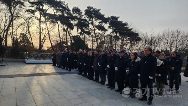 [크기변환]1-2 현충탑 신년참배.jpg