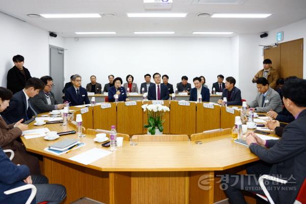 [크기변환]1. 이천시 미래도시 발전방향에 대한 국회의원 시도의원 간담회 개최.jpg