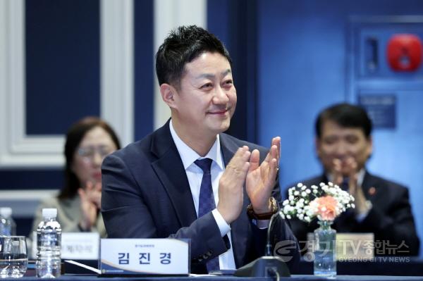 [크기변환]260113 김진경 의장, 대한민국시도의회의장협의회 1차 임시회 참석 전국 시도의회 연대 통해 지방의회 강화 노력 이어갈 것 (2).jpg