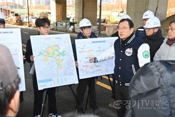 [크기변환](사진2)하남시, 5철·AI 클러스터 ‘백년대계’… 시민 77.5% “행정서비스 만족”.jpg