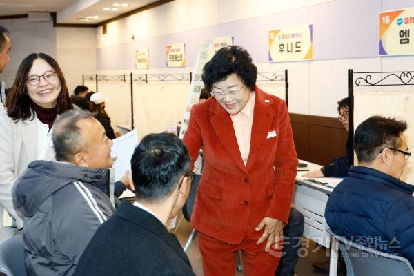 [크기변환]2. 이천시 인생 2막 중장년 채용행사 성료2.jpg