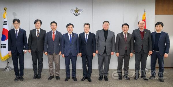 [크기변환]국방부 장관 간담회(2)..jpg