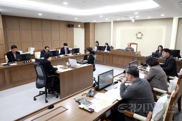 [크기변환]사진2)도시미래위원회 2026년 주요업무 추진계획 보고 청취.jpg