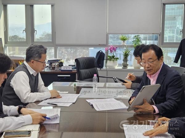 [크기변환](사진)이현재 시장, 국토부 주택본부장 면담… 교산·위례신사선 현안 해결 촉구.jpg