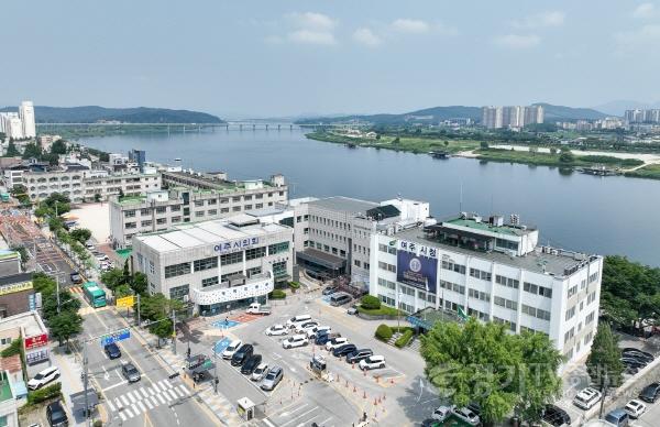 [크기변환]사본 - 여주시청 전경 (5)-2.jpg