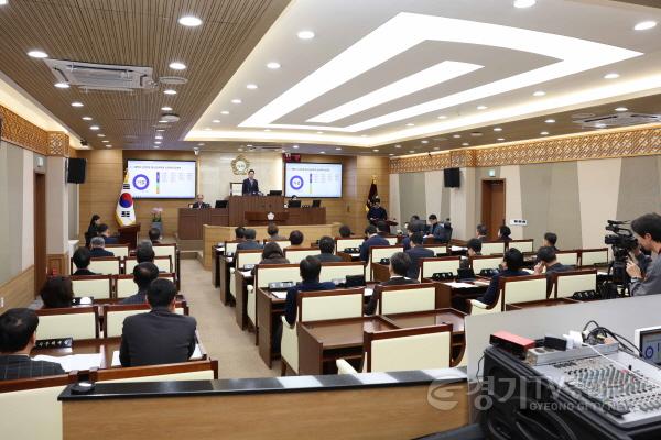 [크기변환]사진2) 제260회 임시회 제2차 본회의 전경.jpg