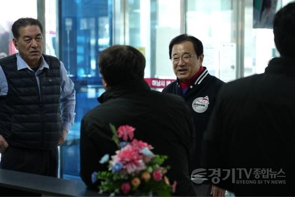 [크기변환](사진2)이현재 하남시장 설 연휴 잊은 현장 행보… “시민 안전·편의 최우선”.jpg