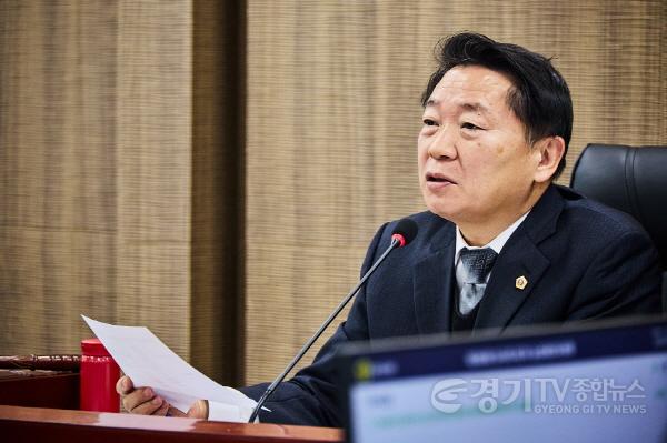 [크기변환]260212 방성환 의원, 산림 비전 균형 있게 재정립해야... 농업기술원 인력 운영 체계 점검.jpg