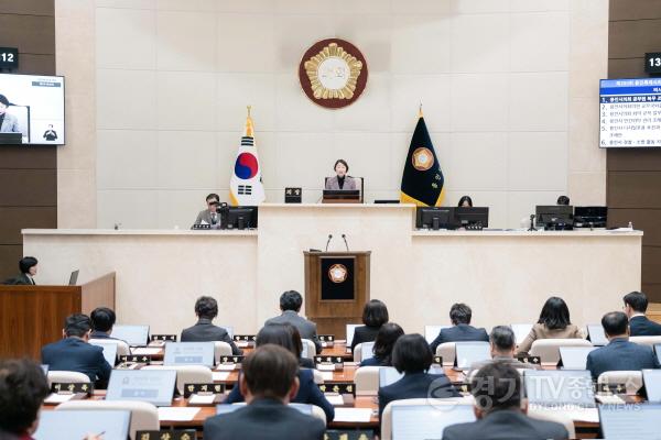 [크기변환]20260211 용인특례시의회, 제300회 임시회 폐회(1).jpg