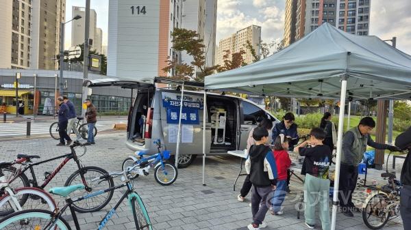 [크기변환]11-1 평택시 자전거 무상점검 사업 2026년 상반기에도 이어간다.jpg