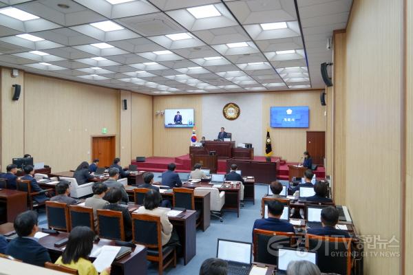 [크기변환]제237회 안성시의회 임시회 개회 (3).jpg