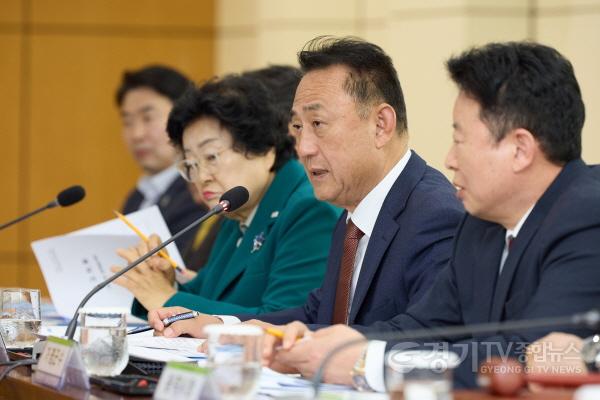 [크기변환]02-이충우 여주시장, 특수협 정책협의회서 지역 현안 적극 건의(2).jpg