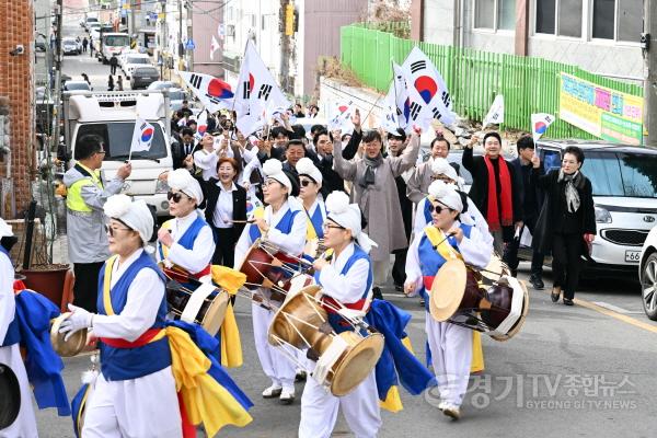 [크기변환]1.이민근 안산시장“나라 사랑하는 마음 기억… 안산의 미래로 잇겠다”(2).jpg