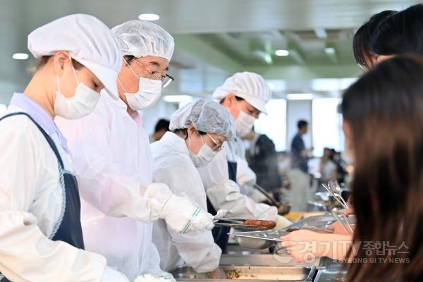 [크기변환](사진4)[기획특집 l 미래를 여는 교육 도시] 4년 새 주요대 합격자 3배 폭증… ‘교육 명문’ 하남의 무서운 질주.jpg