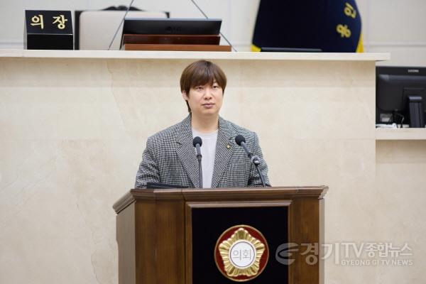 [크기변환]20260316 제301회 임시회 제1차 본회의-5분 자유발언1.이상욱 의원(1).jpg