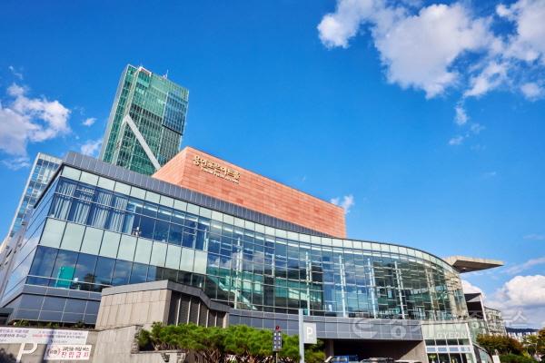 [크기변환][사진] 용인포은아트홀 전경.JPG