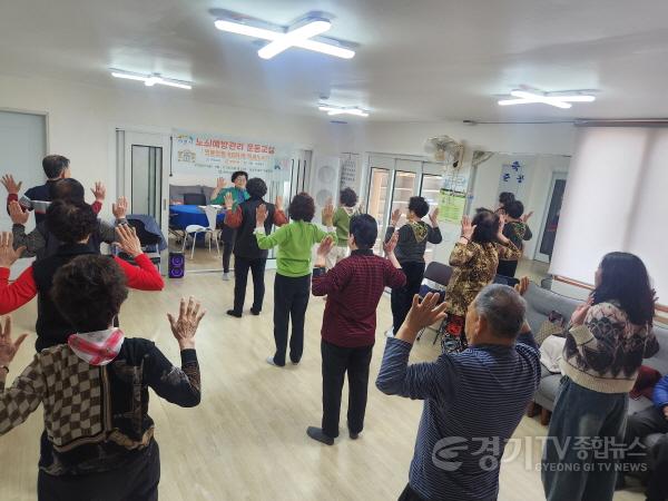 [크기변환]2 이천시 설성면 마을로 찾아가는 노쇠예방관리 운동교실 운.jpg