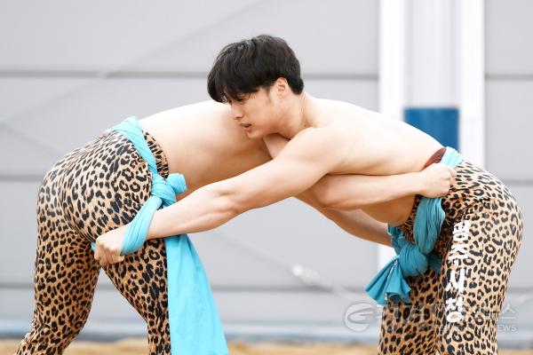 [크기변환]광주시청 씨름팀, 33년 전통의 저력으로 경기도 제패 정조준 (2).png