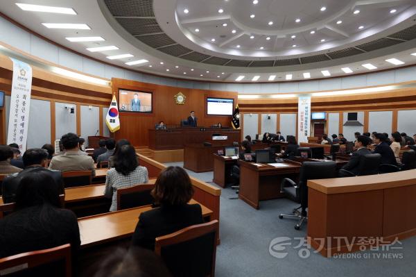 [크기변환]260318_오산시의회__제300회_임시회_폐회(사진1).JPG