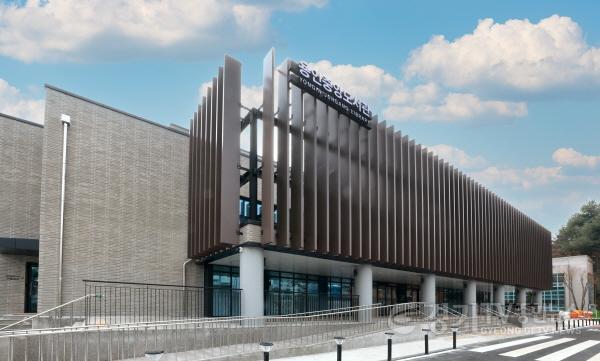 [크기변환]1-3. 용인중앙도서관 전경.jpg