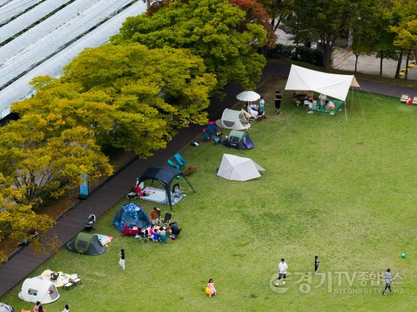 [크기변환][첨부자료] 경기창작캠퍼스 캠크닉 존 운영사진 01.jpg