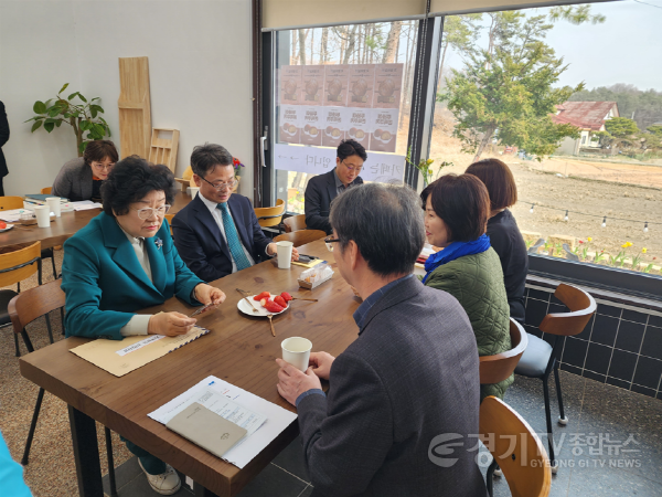 [크기변환]1 산림청이천시 산림복지 현장 방문 현장 목소리 듣다.png