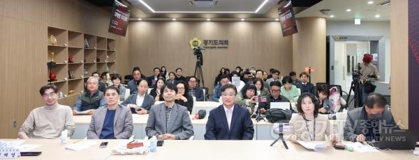 [크기변환]260401 양우식 의회운영위원장, 지역언론 정론직필(正論直筆)의 새 시대를 위한 대전환의 닻을 올리다 (2).jpg