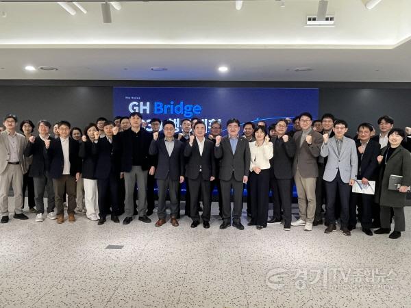 [크기변환]발표 사진2 (1).jpg