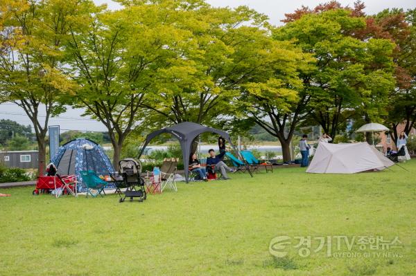 [크기변환][첨부자료] 경기창작캠퍼스 캠크닉 존 운영사진.jpg