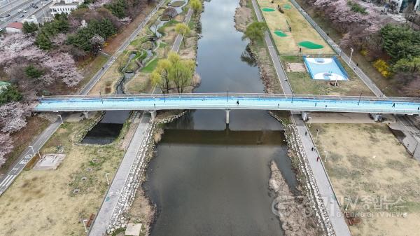 [크기변환]도로과-황새울보도교 전경사진.jpg