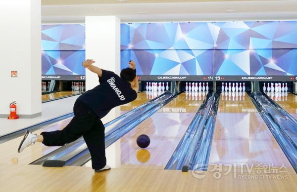 [크기변환]“광주의 명예 걸고 스트라이크!”... 경기도체육대회 5연패 향한 ‘무적’ 광주시청 볼링팀의 거침없는 질주 (4).jpg