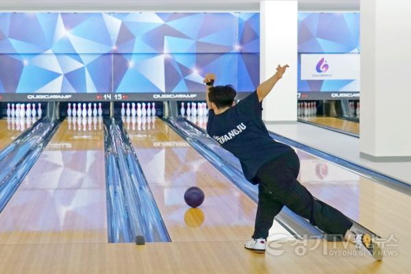 [크기변환]“광주의 명예 걸고 스트라이크!”... 경기도체육대회 5연패 향한 ‘무적’ 광주시청 볼링팀의 거침없는 질주 (3).jpg