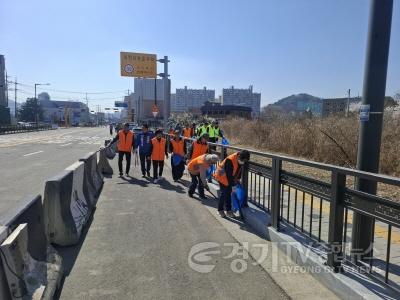 [크기변환]광주시 탄벌동, 경기도체육대회 대비 ‘클린데이’ 환경정비 진행 (1).jpg