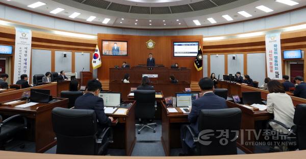 [크기변환]260413_오산시의회__제301회_임시회_개회(사진1).jpg