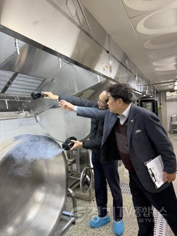 [크기변환]260413 김호겸 의원 ,학교급식실 환기설비 개선은 학생과 급식노동자의 안전과 건강권에 초점을 두어야 한다2 (1).jpg