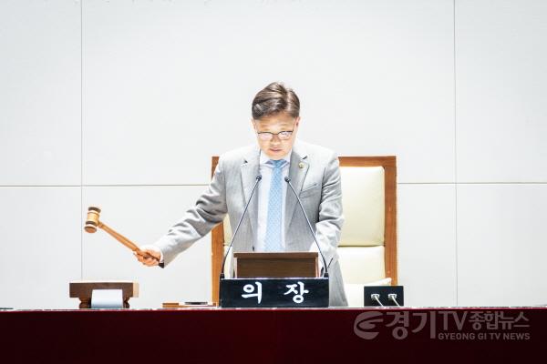 [크기변환][크기변환]부의장님 사진.jpeg